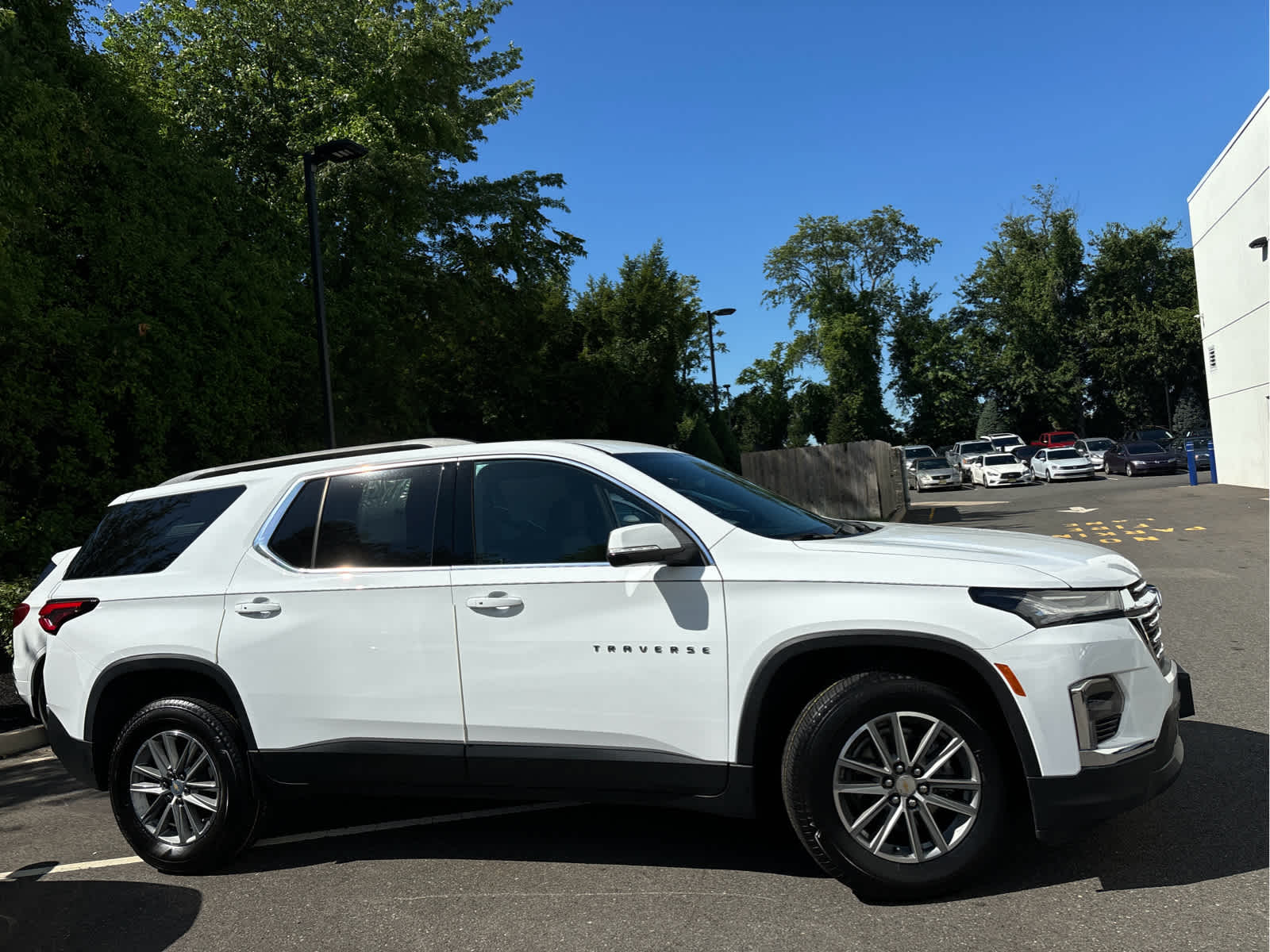 2023 Chevrolet Traverse Cloth photo 3