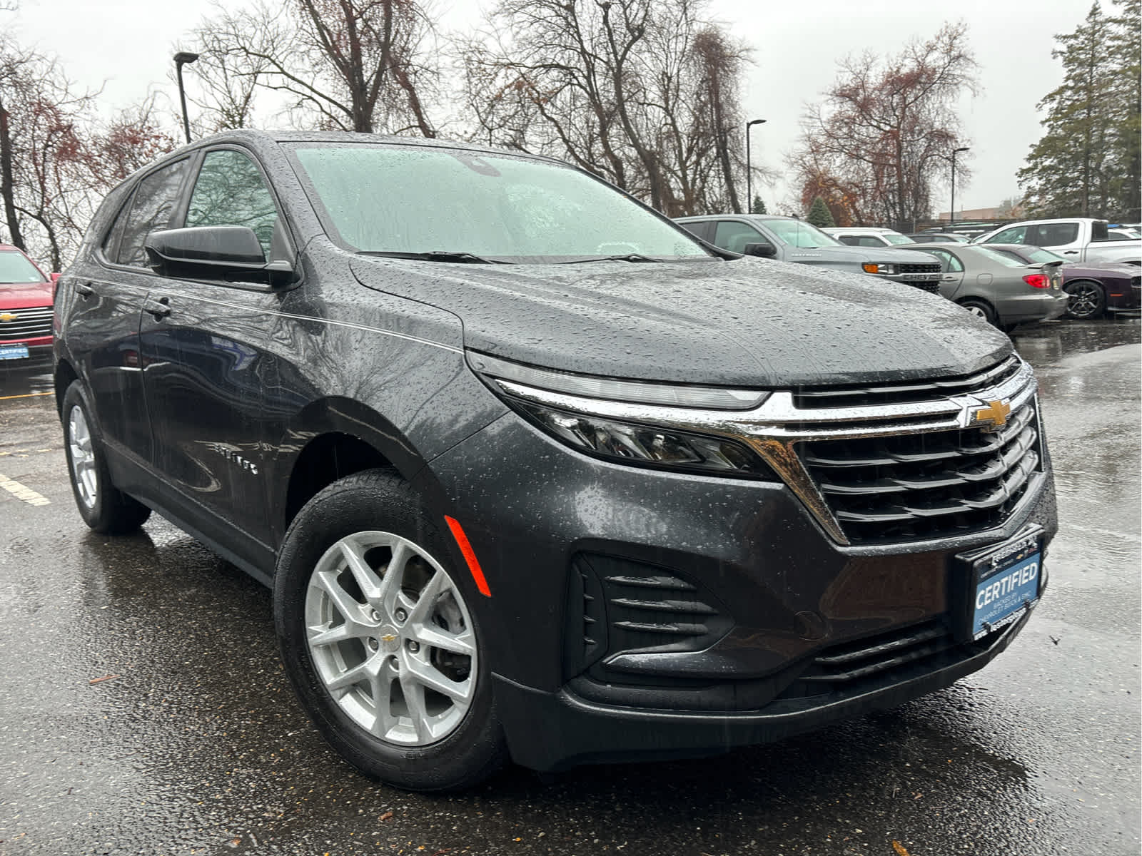 2022 Chevrolet Equinox LS photo 2