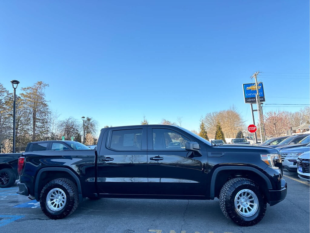 Used 2022 GMC Sierra 1500 Limited Elevation 4WD Crew Cab 147 4WD Crew Cab 147