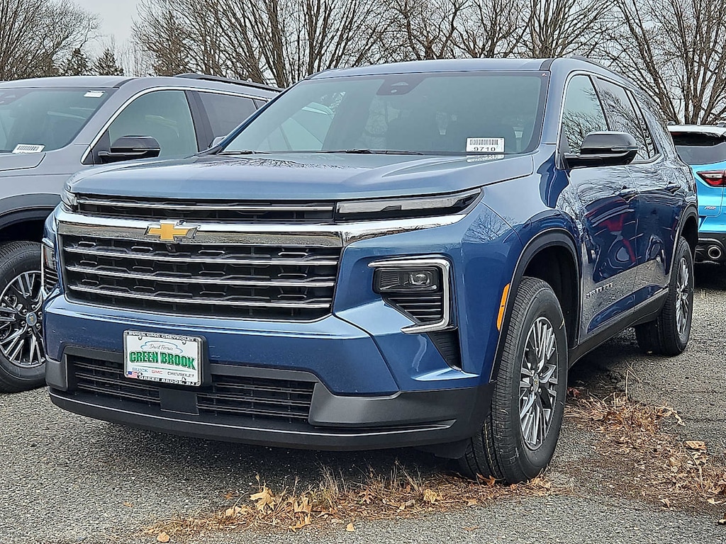 New 2026 Chevrolet Traverse AWD LT