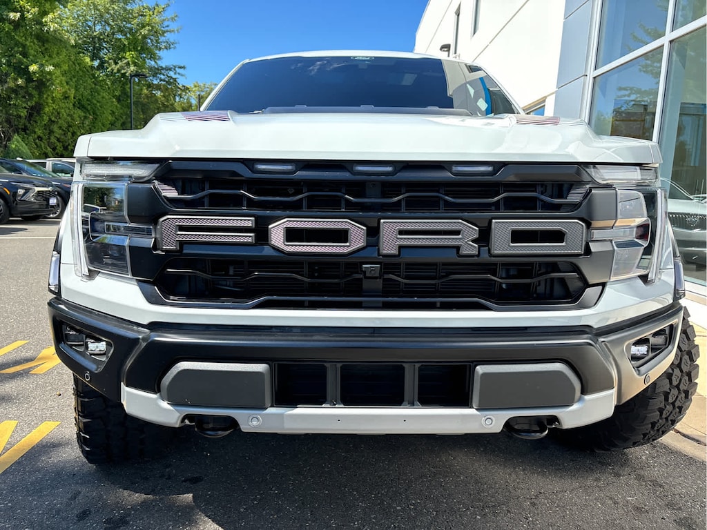 Used 2024 Ford F-150 Raptor 4WD Supercrew 5.5 Box 4WD SuperCrew 5.5 Box