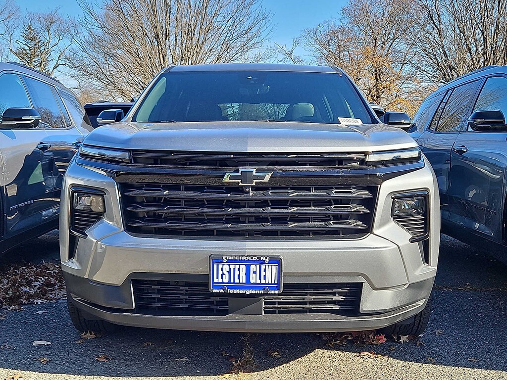 New 2026 Chevrolet Traverse AWD LT