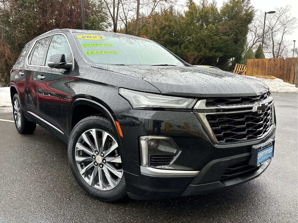 Certified 2023 Chevrolet Traverse Premier FWD