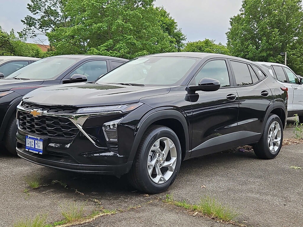 New 2026 Chevrolet Trax LS SUV