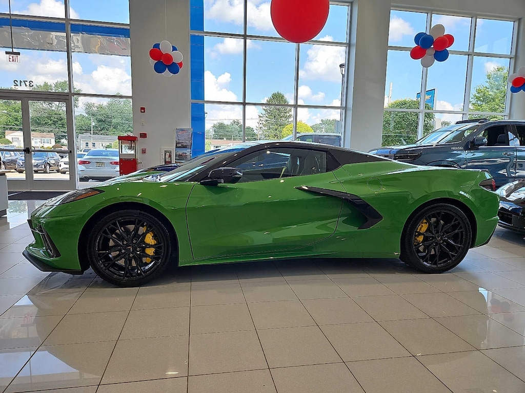New 2027 Chevrolet Corvette Stingray w/3LT Convertible