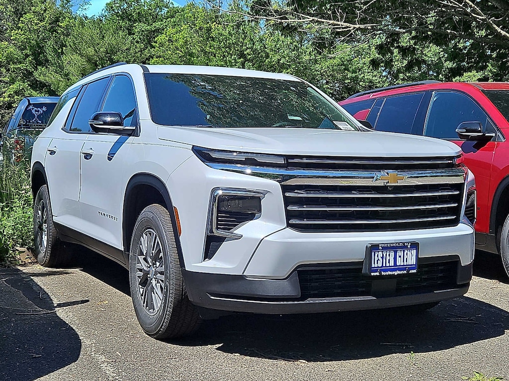 New 2026 Chevrolet Traverse LT SUV