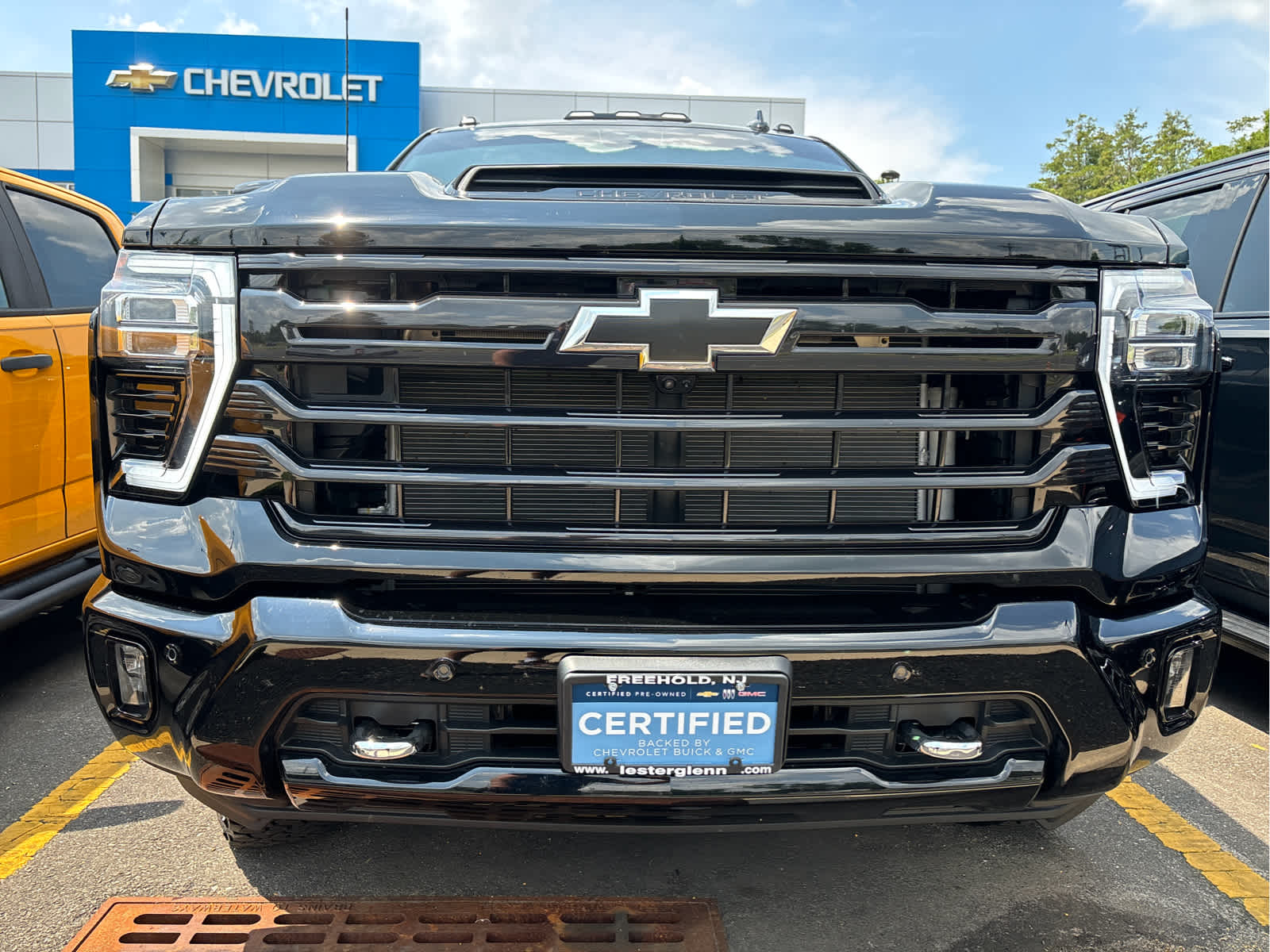 2025 Chevrolet Silverado 2500HD High Country photo 2