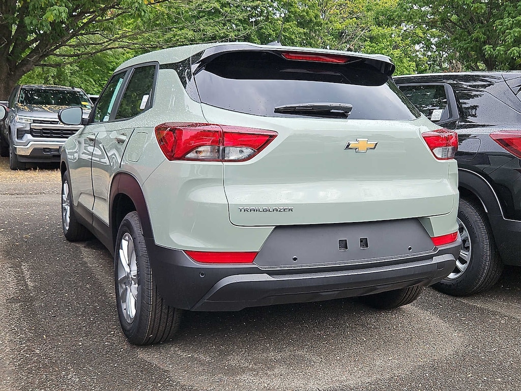 New 2026 Chevrolet Trailblazer LS SUV