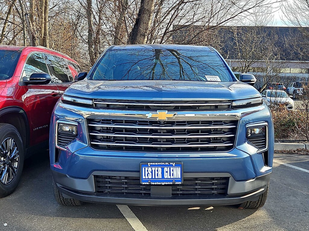 New 2026 Chevrolet Traverse FWD LT