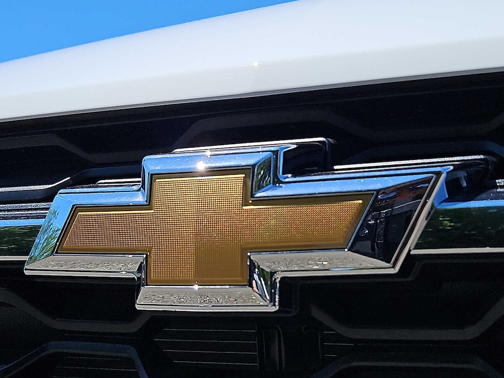 New 2026 Chevrolet Trax LS SUV