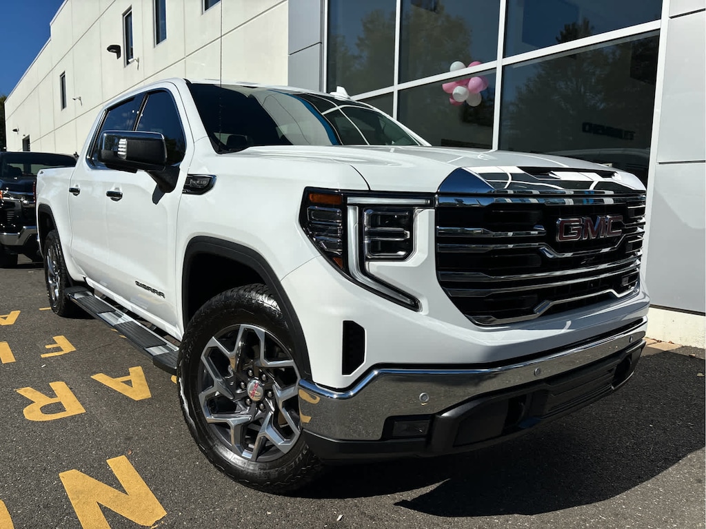 Certified 2025 GMC Sierra 1500 SLT 4WD Crew Cab 147 4WD Crew Cab 147