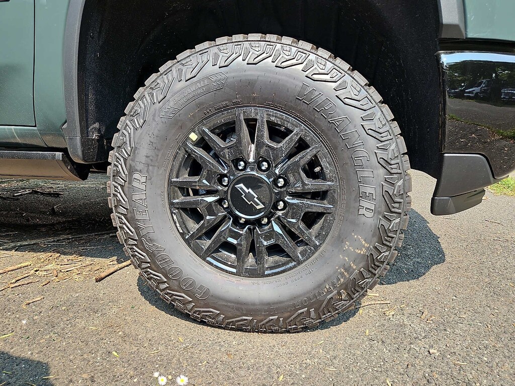 New 2026 Chevrolet Silverado 2500 HD ZR2 Truck Crew Cab