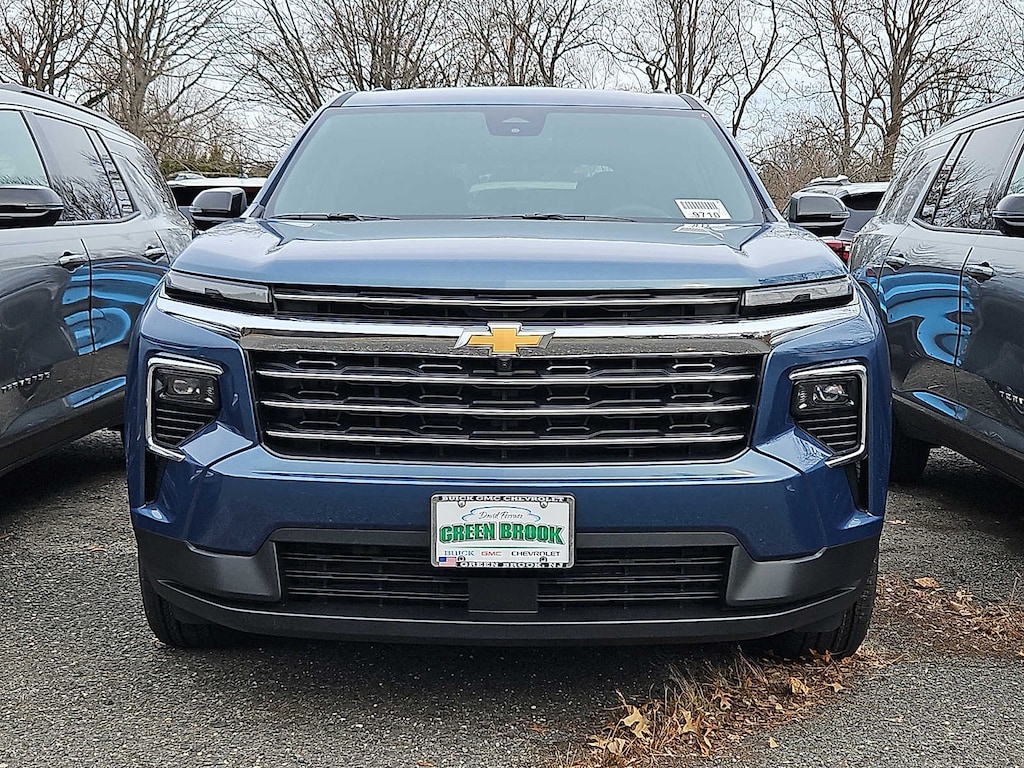 New 2026 Chevrolet Traverse AWD LT