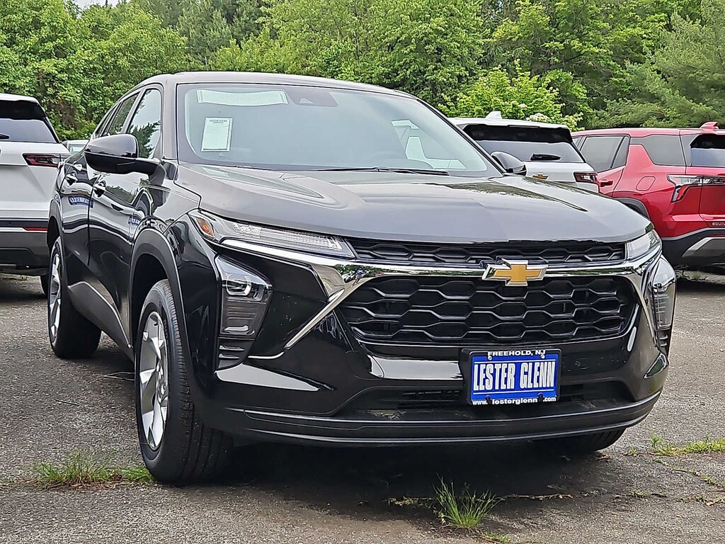 New 2026 Chevrolet Trax LS SUV