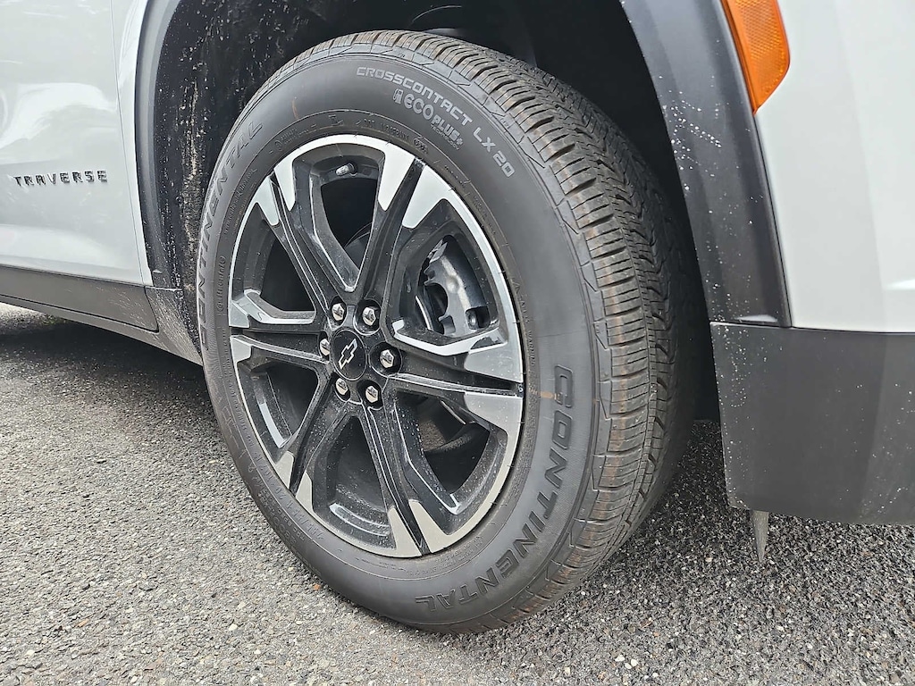 New 2027 Chevrolet Traverse LT SUV