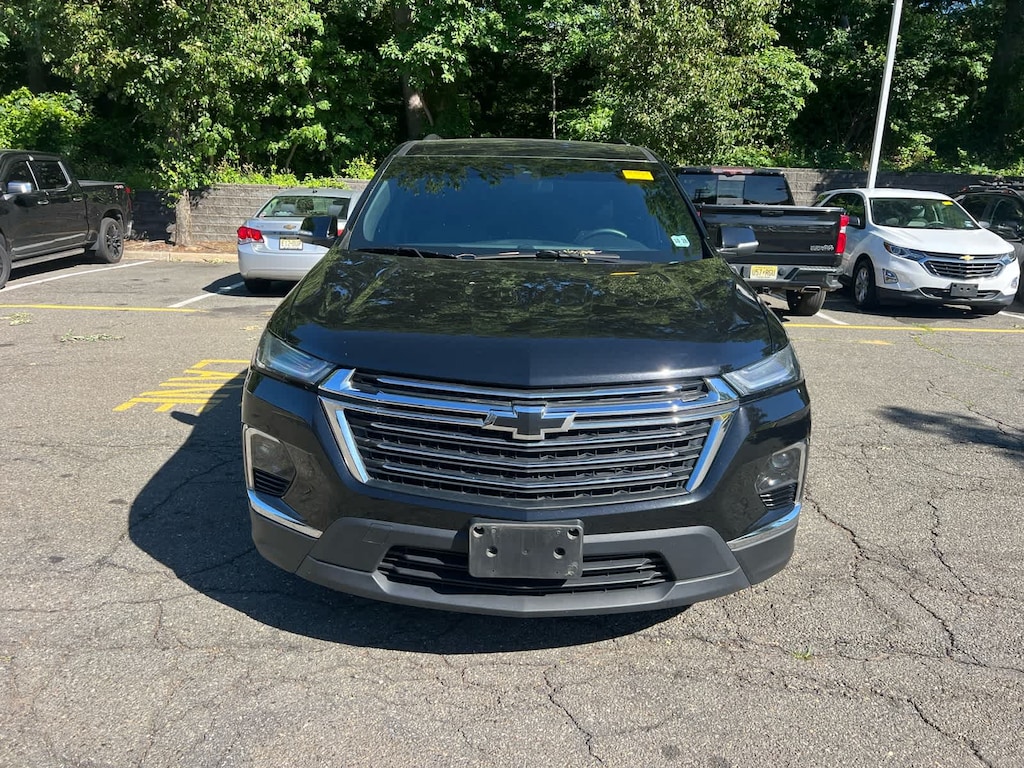 Used 2023 Chevrolet Traverse LT Cloth SUV