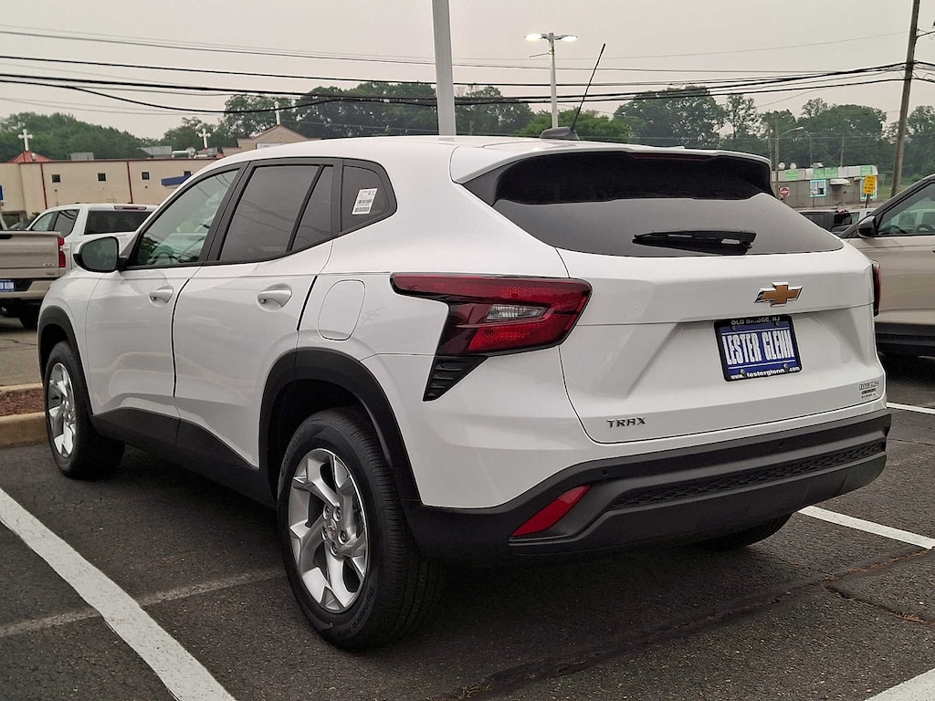 New 2026 Chevrolet Trax LS SUV