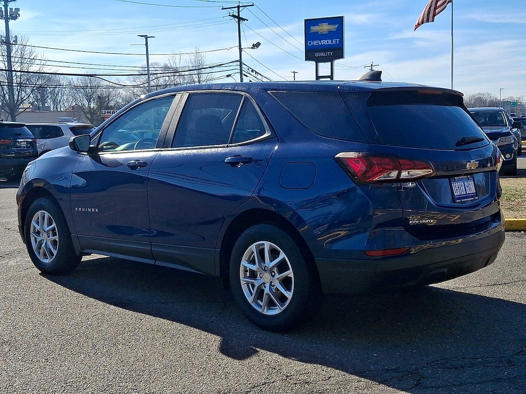 Used 2023 Chevrolet Equinox LS SUV