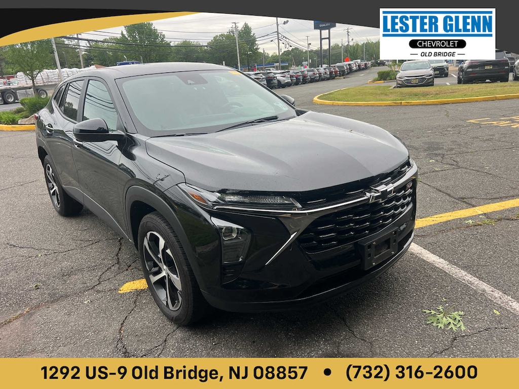 Used 2025 Chevrolet Trax 1RS SUV