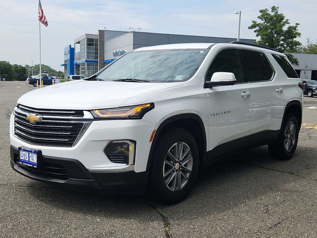 Used 2024 Chevrolet Traverse Limited LT Cloth SUV