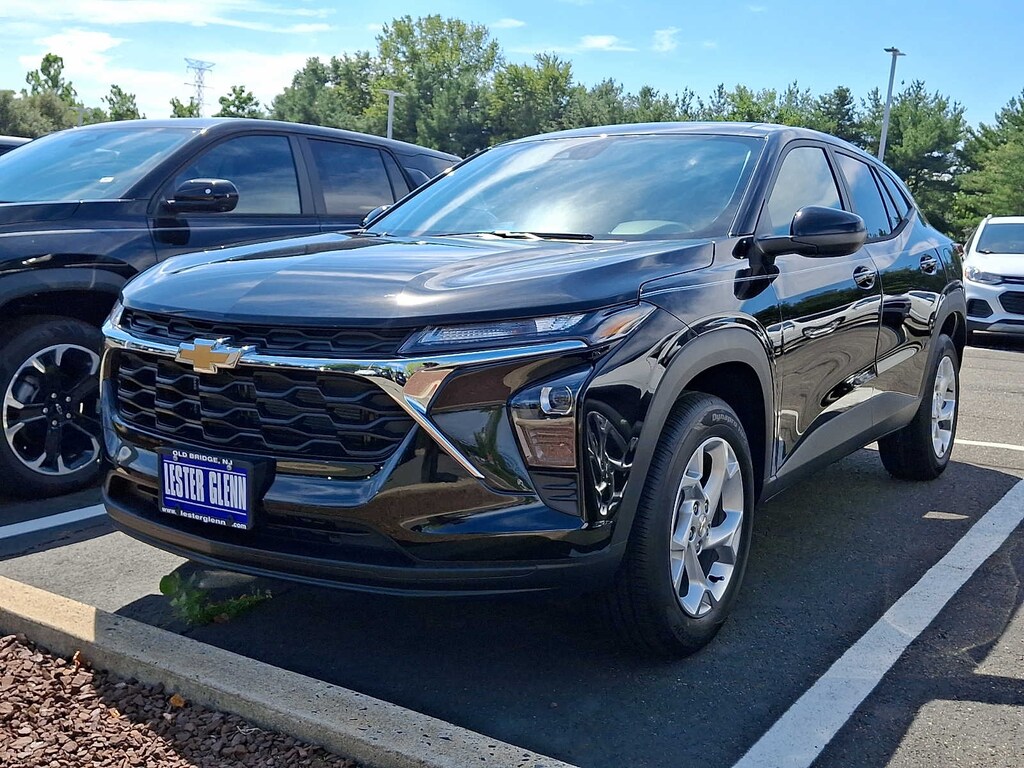 New 2026 Chevrolet Trax LS SUV