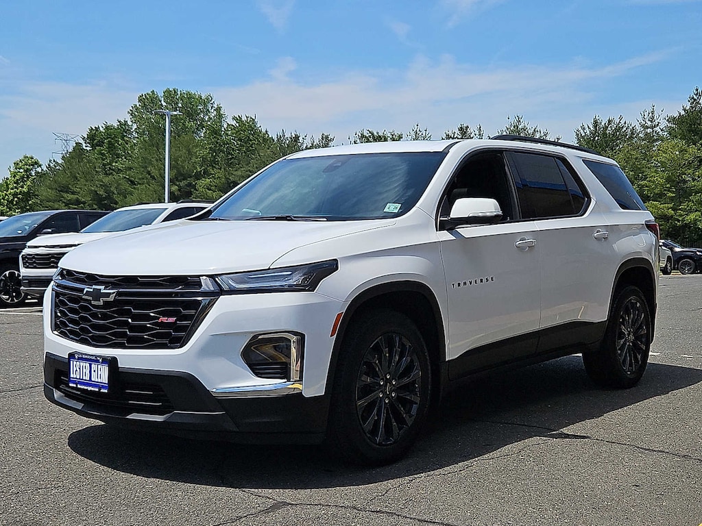 Used 2023 Chevrolet Traverse RS SUV