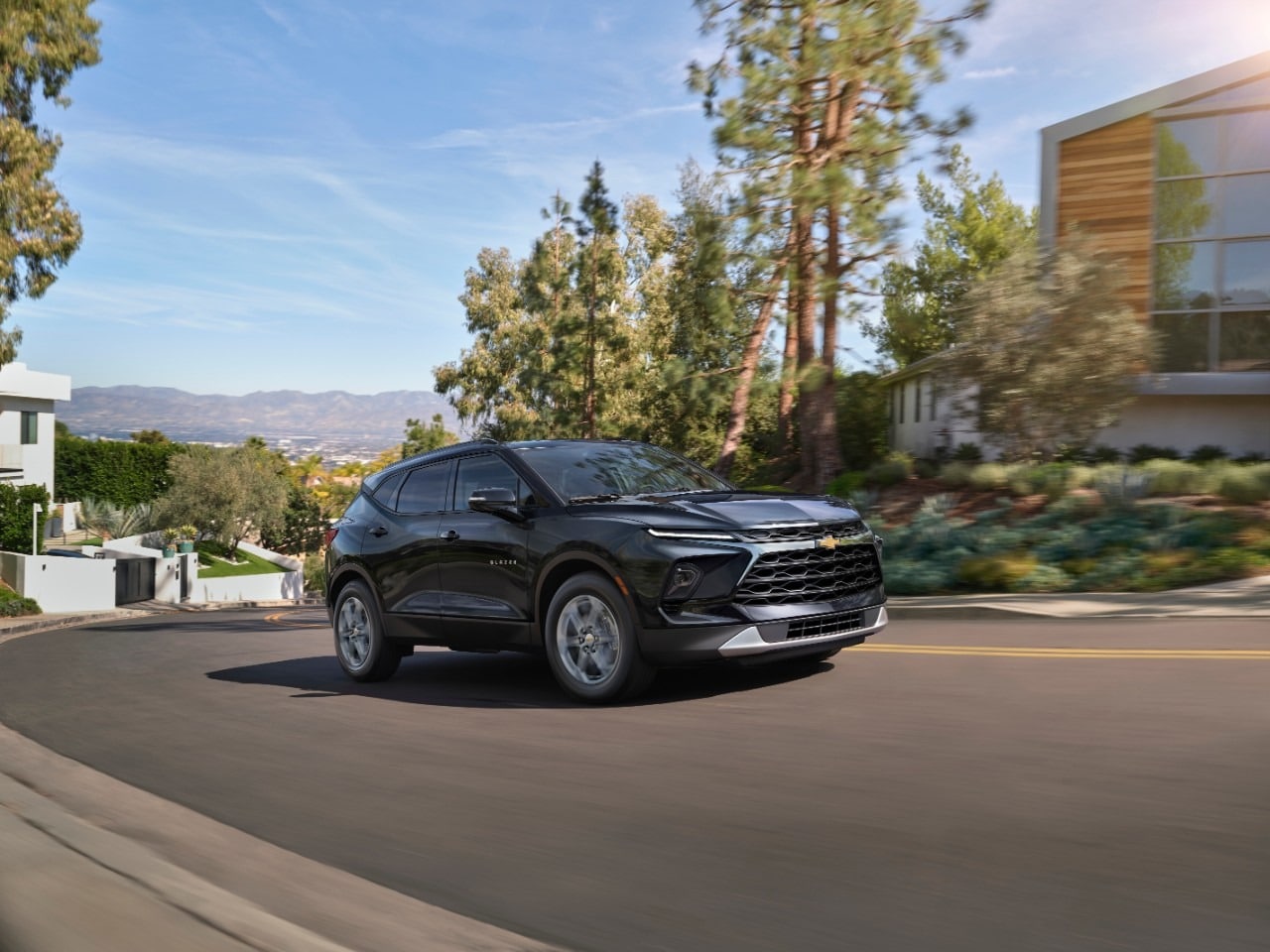 2024-chevrolet-blazer-001.jpg