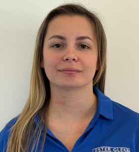 Staff member Donna Scheurer from ID_88e922