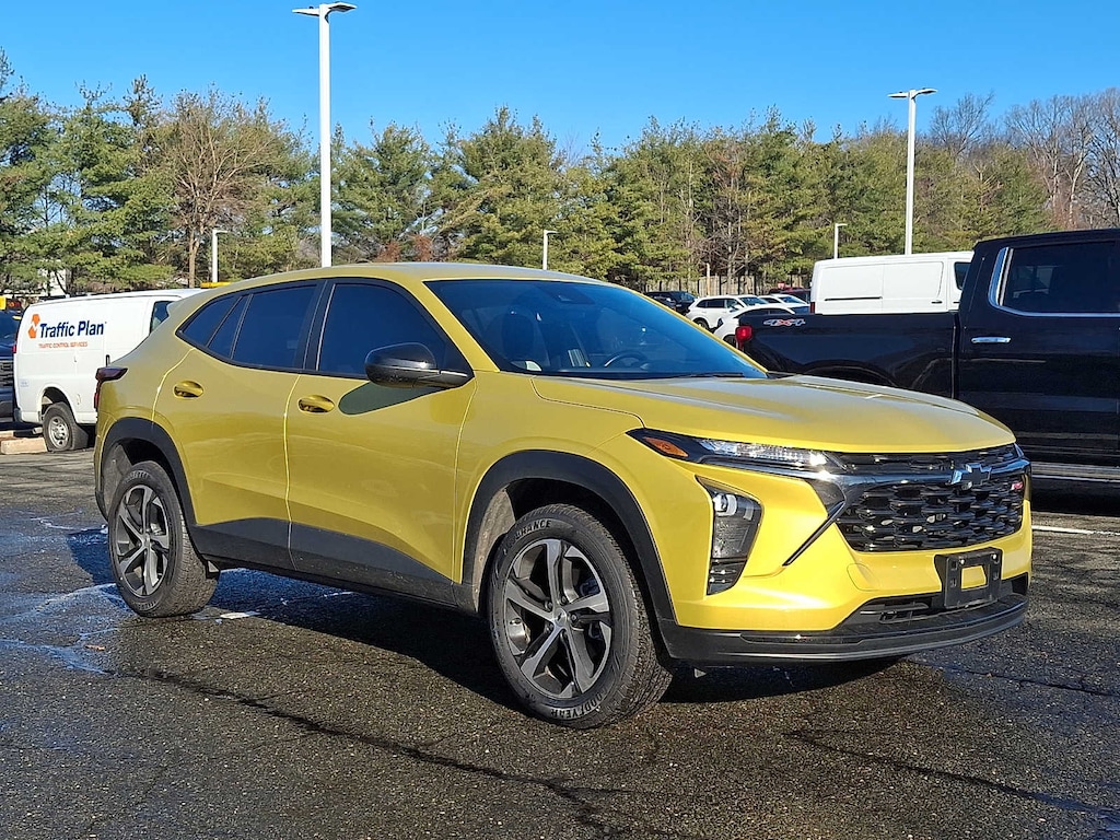 Used 2024 Chevrolet Trax 1RS SUV