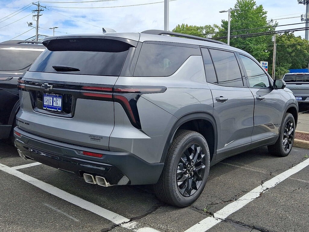 New 2026 Chevrolet Traverse LT SUV