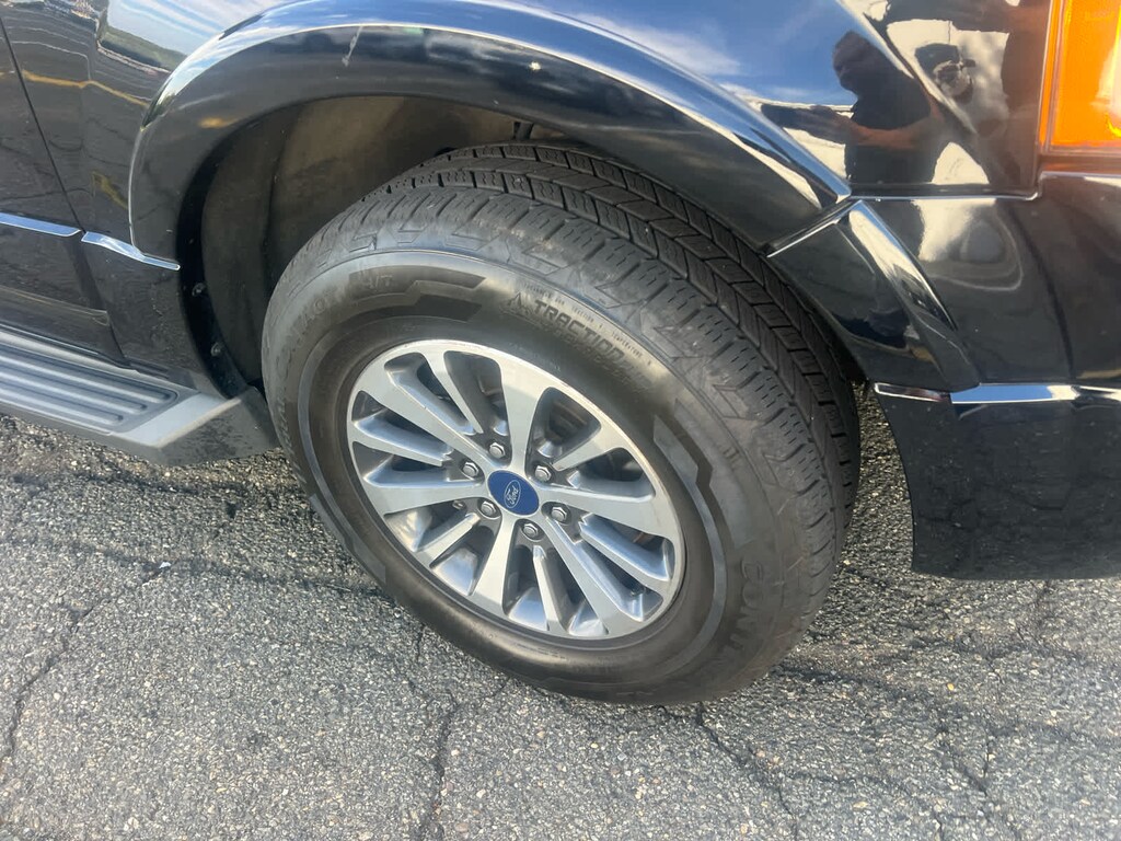Used 2017 Ford Expedition XLT SUV