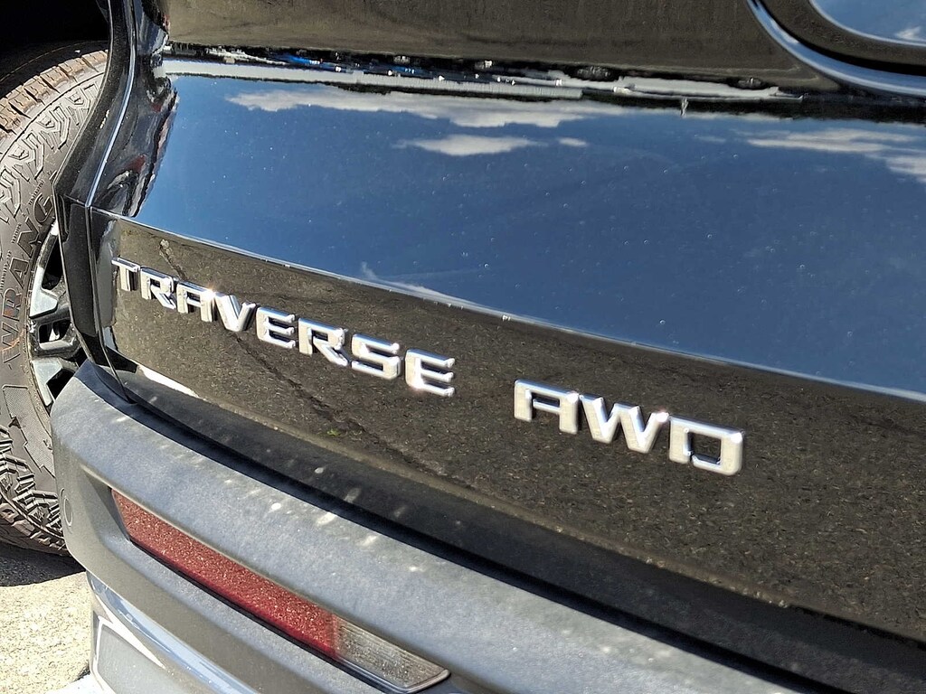 New 2027 Chevrolet Traverse LT SUV