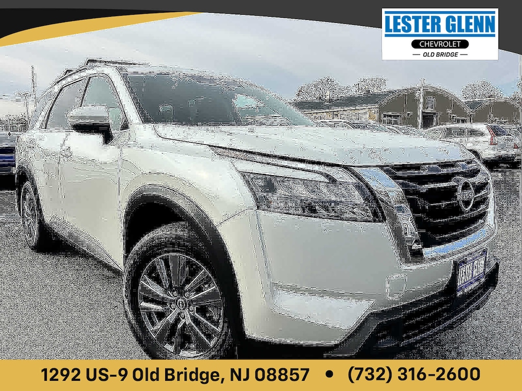 Used 2024 Nissan Pathfinder SV 4WD