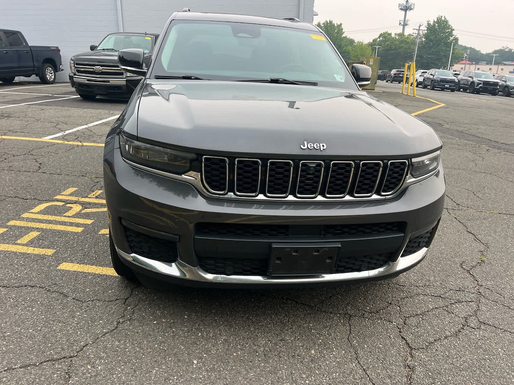 Used 2023 Jeep Grand Cherokee L Limited 4x4 SUV
