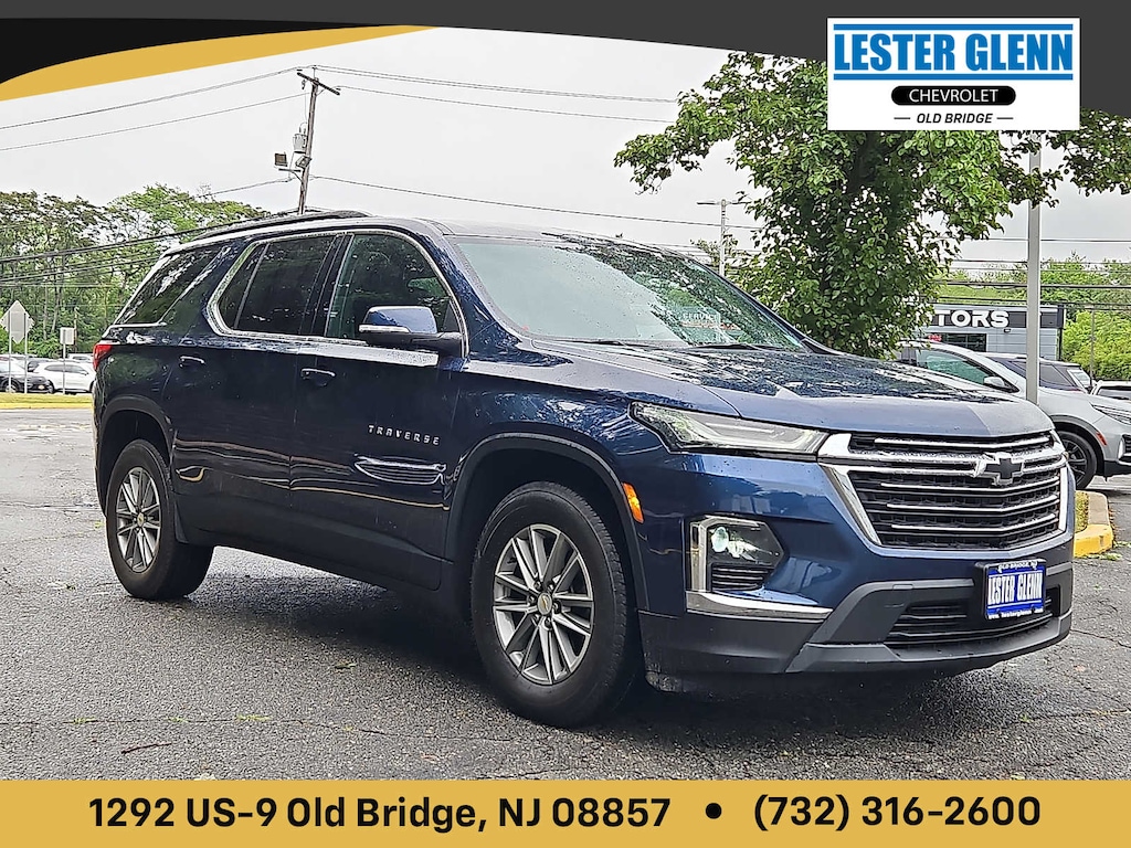 Used 2023 Chevrolet Traverse LT Cloth SUV
