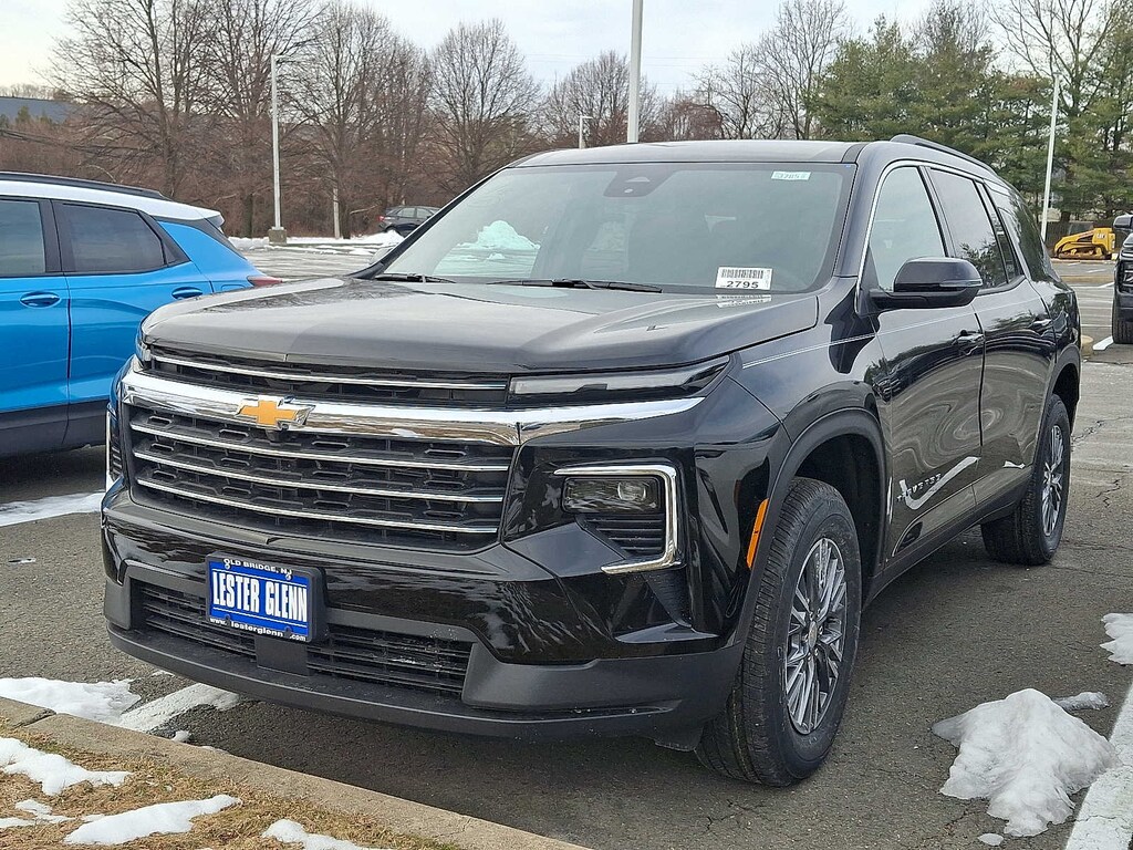New 2026 Chevrolet Traverse FWD LT