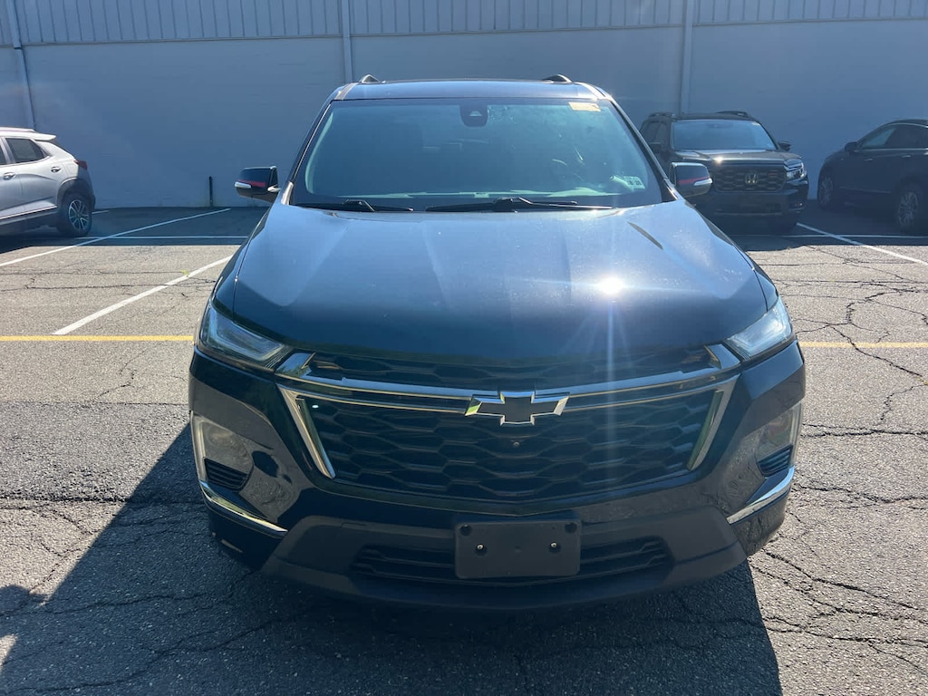 Used 2023 Chevrolet Traverse Premier SUV