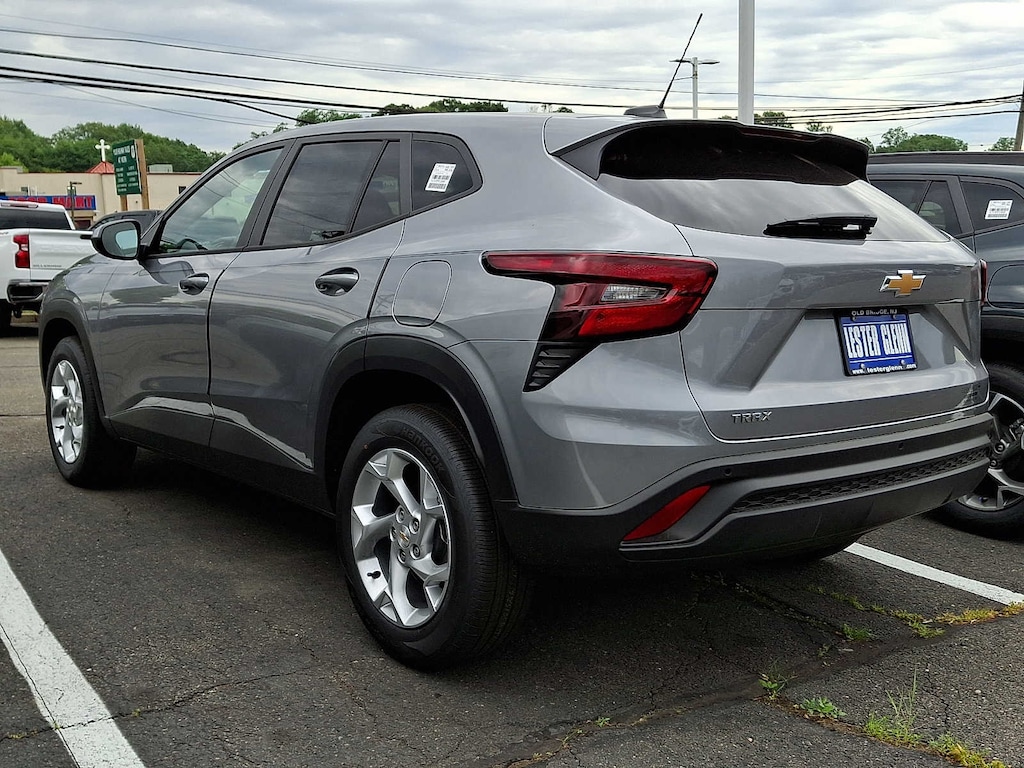 New 2026 Chevrolet Trax LS SUV