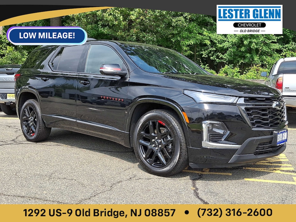 Used 2023 Chevrolet Traverse Premier SUV