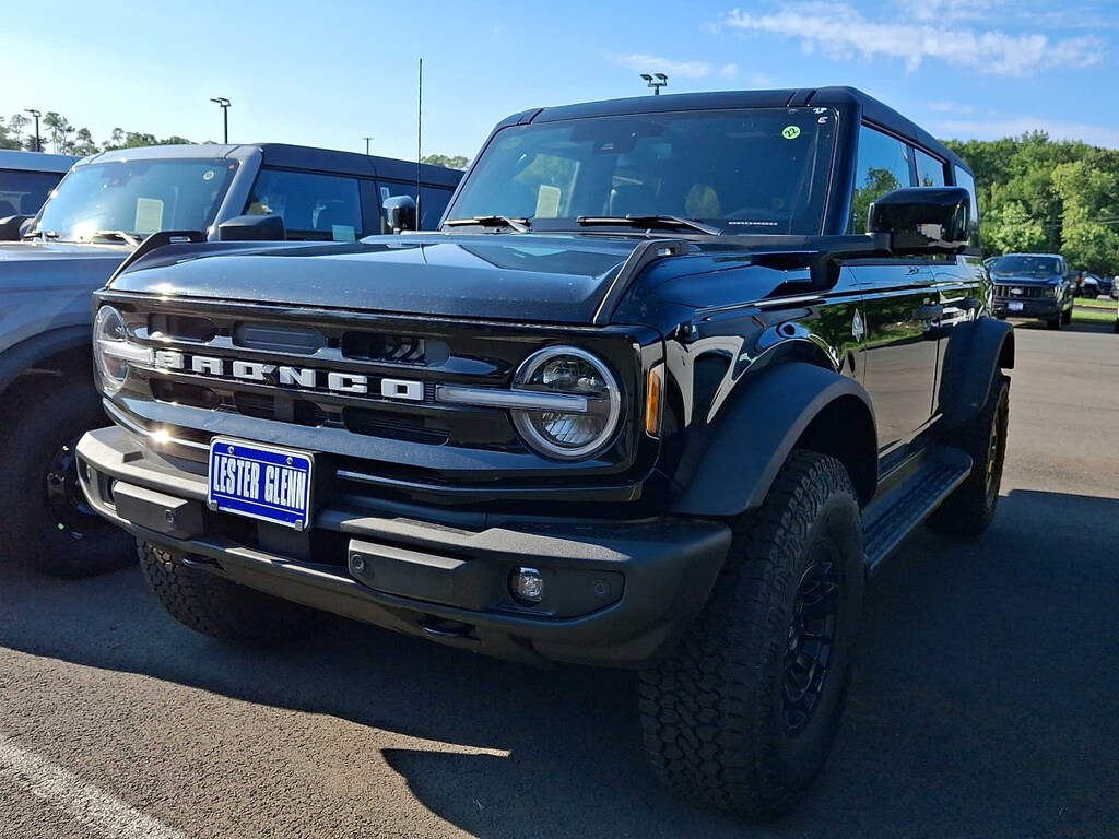 New 2026 Ford Bronco Outer Banks SUV