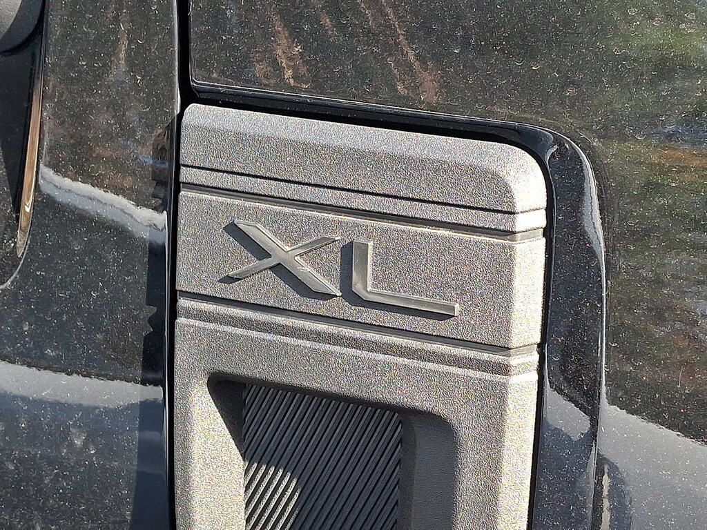 New 2025 Ford Maverick XL Truck SuperCrew