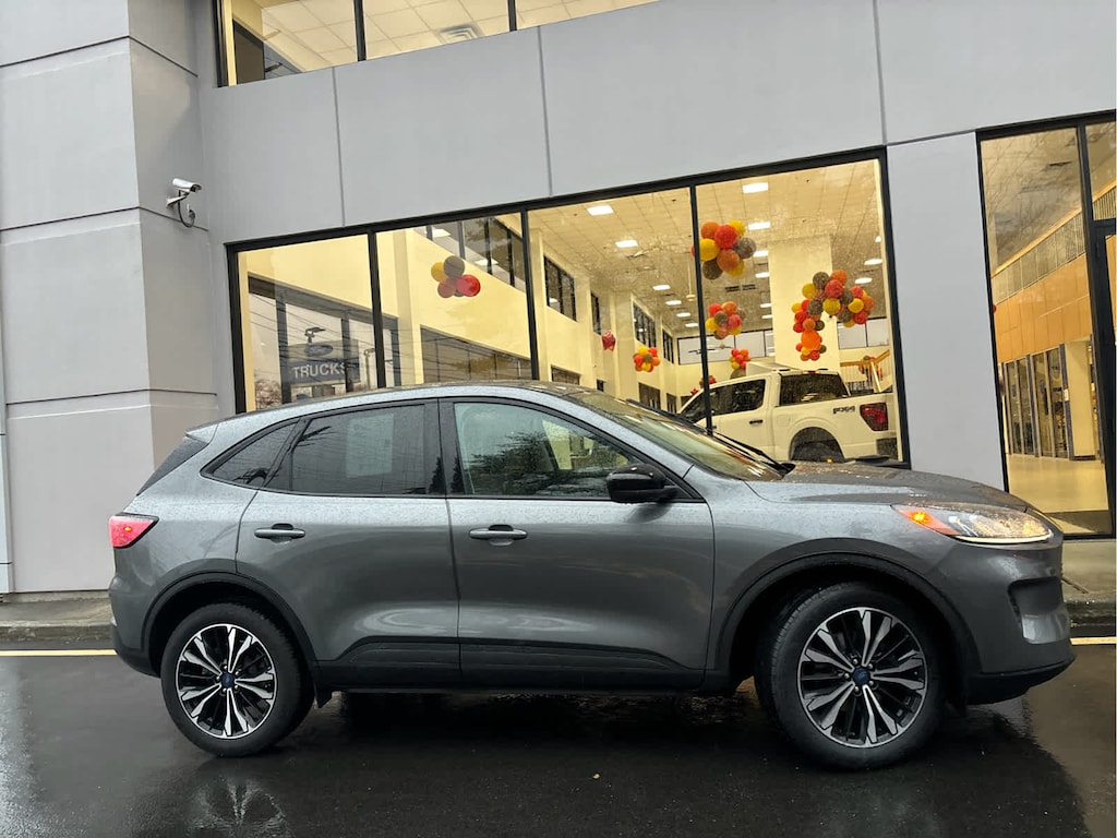 Certified 2022 Ford Escape SE SUV
