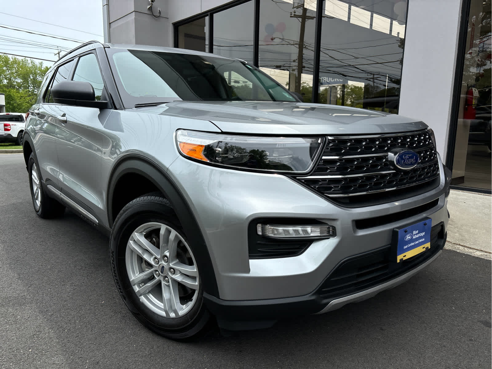 2022 Ford Explorer XLT photo 2