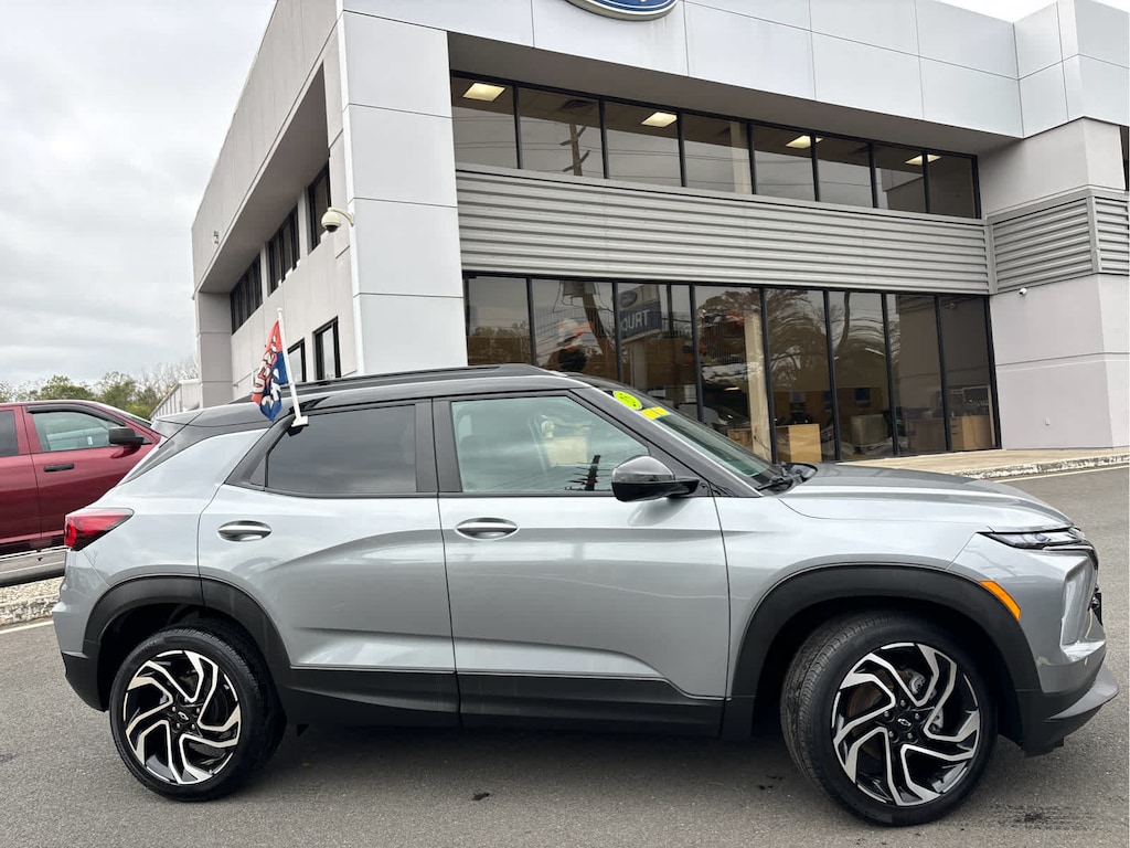 Used 2025 Chevrolet Trailblazer RS SUV