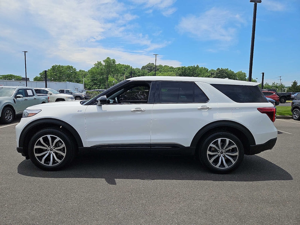 Certified 2022 Ford Explorer ST-Line SUV