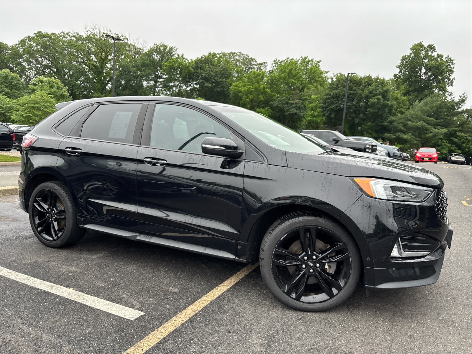 2020 Ford Edge ST photo 2