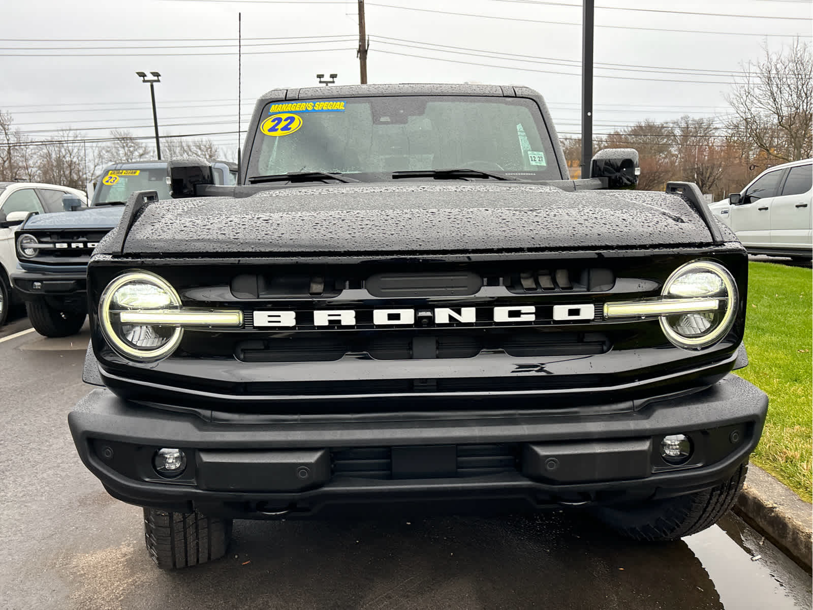 2022 Ford Bronco Outer Banks photo 4
