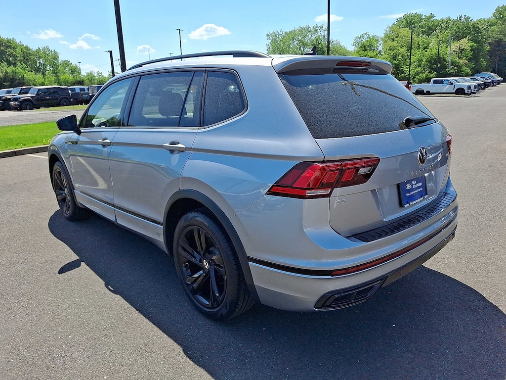 Used 2023 Volkswagen Tiguan SE R-Line Black SUV