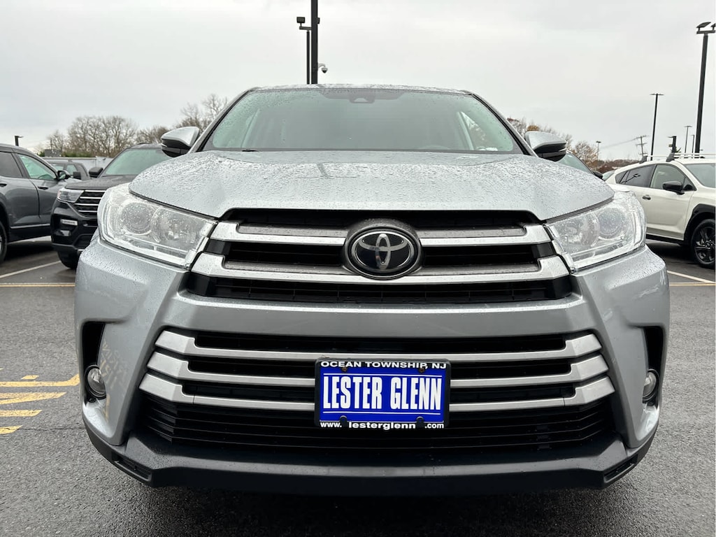 Used 2019 Toyota Highlander LE Plus SUV