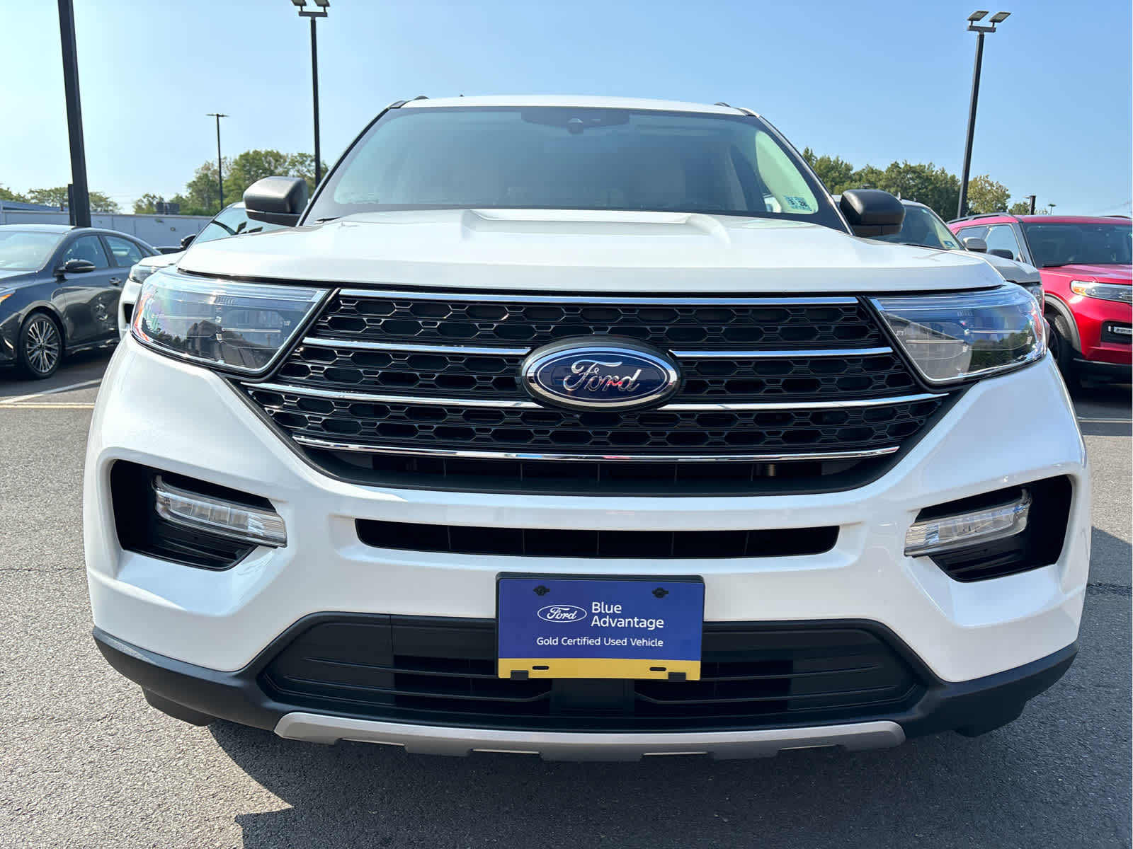 2023 Ford Explorer XLT photo 2